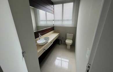 Imagem 15: Apartamento para aluguel e venda com 240 metros quadrados com 4 quartos