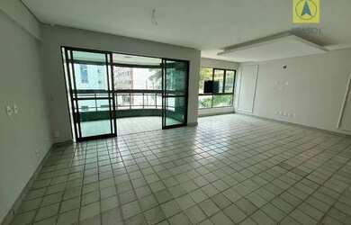 Imagem: O apartamento possui 4 Dormitórios, 5 Banheiros, 3 Vagas na