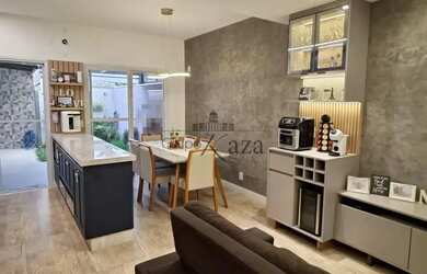 Imagem: A casa em condomínio possui 3 Dormitórios, 2 Banheiros, 2