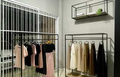 Imagem: O depósito possui 5 Vagas na garagem, 64m² de Área e está