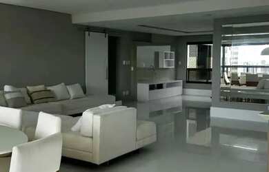 Imagem: O apartamento possui 4 Dormitórios, 5 Banheiros, 4 Vagas na