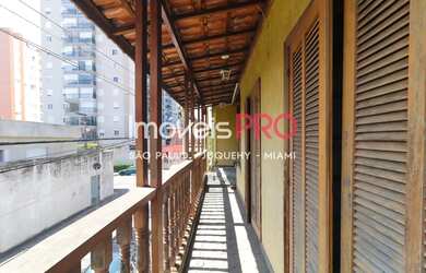 Imagem: O depósito para alugar possui 2 Vagas na garagem e 150m² de