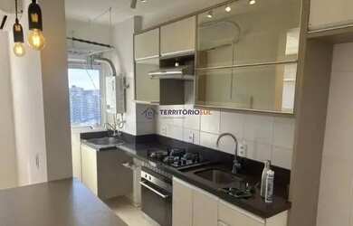 Imagem: O apartamento possui 2 Dormitórios, 1 Banheiro, 1 Vaga na garagem