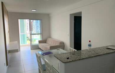 Imagem: O apartamento possui 1 Dormitório, 1 Banheiro, 1 Vaga na garagem