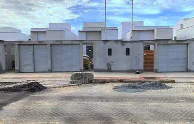 Imagem: A casa possui 2 Dormitórios, 2 Banheiros, 1 Vaga na garagem