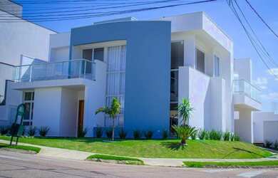 Imagem: A casa em condomínio possui 3 Dormitórios, 5 Banheiros, 2