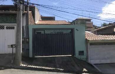Imagem: A casa possui 1 Dormitório, 1 Banheiro, 1 Vaga na garagem e