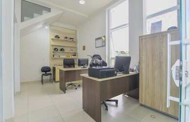 Imagem 6: Barracão para venda com 280 metros quadrados e terreno de 648 metros