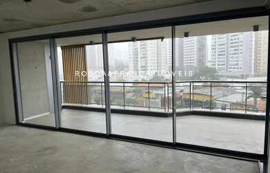 Imagem: O apartamento possui 4 Dormitórios, 3 Banheiros, 3 Vagas na