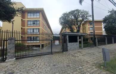 Imagem: O apartamento possui 3 Dormitórios, 1 Banheiro, 1 Vaga na garagem