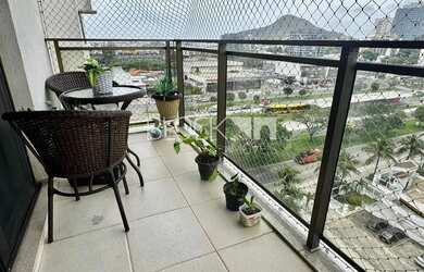 Imagem: O apartamento possui 2 Dormitórios, 2 Banheiros, 1 Vaga na