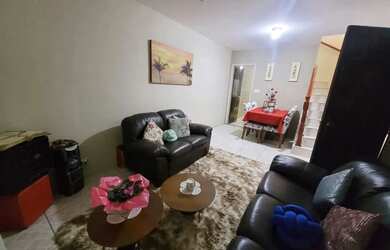 Imagem: O apartamento possui 2 Dormitórios, 1 Banheiro, 4 Vagas na