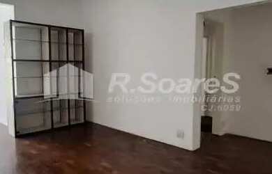 Imagem: O apartamento à venda possui 2 Dormitórios, 3 Banheiros, 1