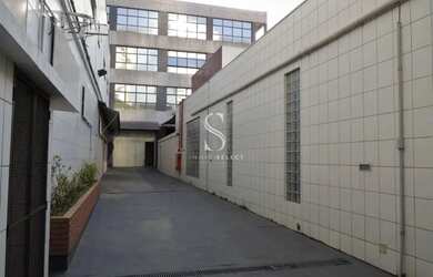 Imagem: O depósito possui 1.874m² de Área e está localizado em