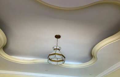 Imagem 9: Casa colonial. Piscina, Churrasqueira, Varandae2 Vagas na garagem