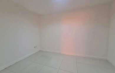 Imagem 5: Sala com recepção e 3 ambientes