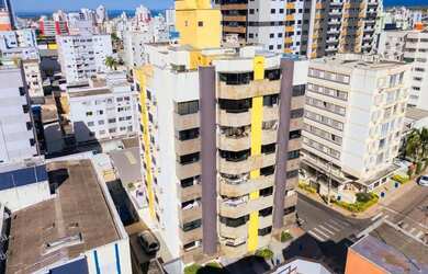 Imagem: O apartamento possui 3 Dormitórios, 3 Banheiros, 2 Vagas na