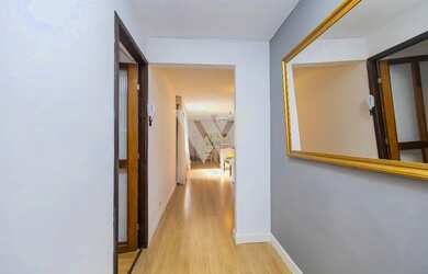 Imagem 2: Casa - 273m² priv - 4 quartos sendo 2 Suítes - 2 vagas - Seminário