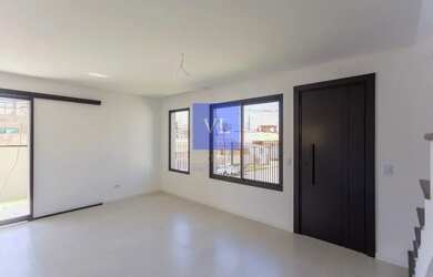 Imagem 8: Sobrados de Alto Padrão no Atuba: 3 Quartos, Suíte, Churrasqueira e 2 Vagas de Garagem - C