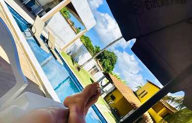 Imagem: A casa possui 3 Dormitórios, 3 Banheiros, 5 Vagas na garagem