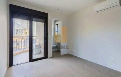 Imagem: O apartamento possui 1 Dormitório, 1 Banheiro, 1 Vaga na garagem