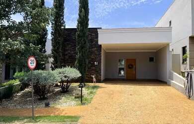 Imagem: A casa em condomínio possui 3 Dormitórios, 5 Banheiros, 4