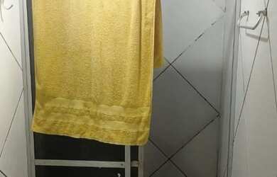 Imagem: A casa possui 2 Dormitórios, 1 Banheiro e está localizado