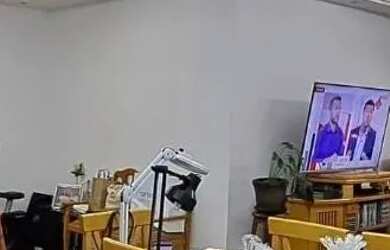 Imagem: O apartamento à venda possui 4 Dormitórios, 1 Banheiro, 1