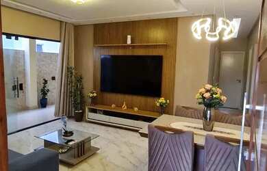 Imagem: A casa em condomínio possui 4 Dormitórios, 4 Banheiros, 4