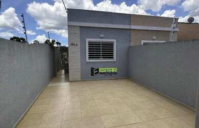 Imagem: A casa possui 3 Dormitórios, 3 Banheiros, 1 Vaga na garagem