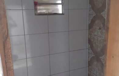 Imagem: A casa possui 2 Dormitórios, 1 Banheiro e está localizado