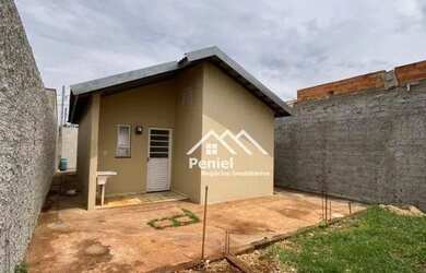 Imagem: A casa em condomínio possui 2 Dormitórios, 1 Banheiro, 2 Vagas