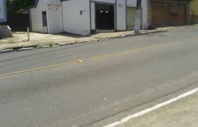 Imagem: A loja possui 1 Vaga na garagem, 30m² de Área Privada e está