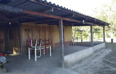 Imagem 13: Chácara com igarapé. 32.000m² de Área