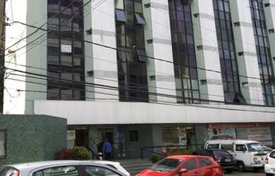 Imagem: O depósito possui 1 Vaga na garagem e 32m² de Área e está