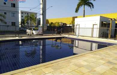 Imagem: O apartamento possui 2 Dormitórios, 1 Banheiro, 1 Vaga na garagem