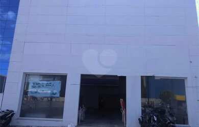 Imagem: O apartamento possui 1 Dormitório, 5 Banheiros, 480m² de Área