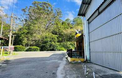 Imagem 16: Loja a Venda. 360m² de Área, 4 Vagas na garageme1 Dormitório