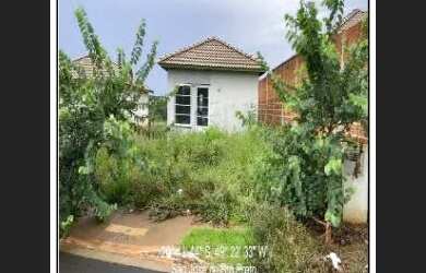 Imagem: A casa possui 2 Dormitórios, 1 Banheiro, 1 Vaga na garagem