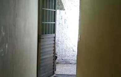 Imagem: A casa possui 2 Dormitórios, 1 Banheiro e está localizado