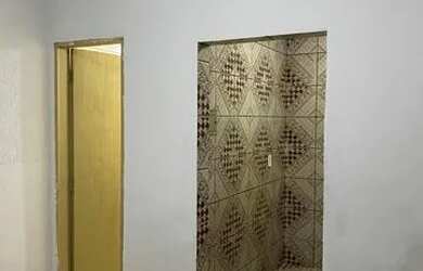 Imagem: A casa possui 1 Dormitório, 1 Banheiro e está localizado