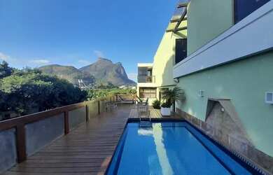 Imagem: O apartamento na cobertura possui 5 Dormitórios, 5 Banheiros