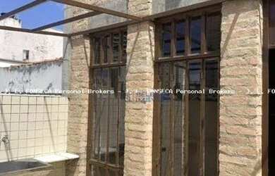 Imagem: O depósito possui 1 Vaga na garagem, 200m² de Área e está