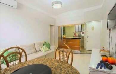 Imagem 2: Lindo apartamento na segunda quadra da praia do Leblon, 3 quartos, 1 suíte, 63 m²