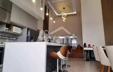 Imagem: A casa em condomínio possui 3 Dormitórios, 4 Banheiros, 4