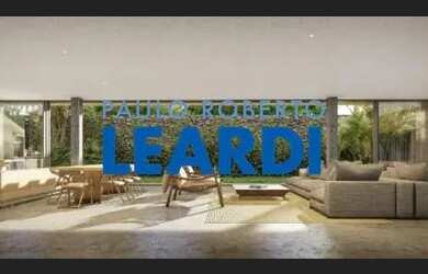 Imagem: A casa em condomínio e possui 4 Dormitórios, 4 Banheiros