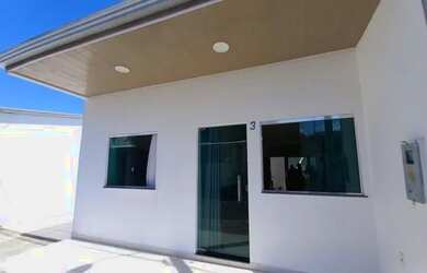 Imagem: A casa em condomínio possui 2 Dormitórios, 2 Banheiros, 3