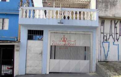 Imagem: A casa possui 2 Dormitórios, 1 Banheiro, 1 Vaga na garagem