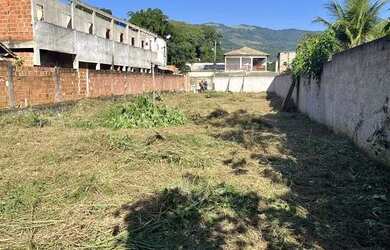 Imagem: O terreno possui 888m² de Área e está localizado em Campo