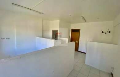 Imagem: O depósito possui 1 Vaga na garagem e 36m² de Área e está